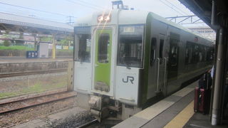 用途に応じて、楽しみ方を変えることができる、二両の自由席配置が秀逸です！