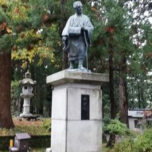 松尾芭蕉像です