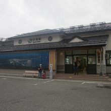 終着駅大湊駅の外観