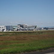 福岡空港に近いです