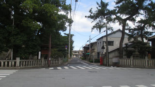 高灯籠は道しるべ。