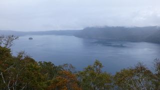 小雨の摩周湖は寒かった
