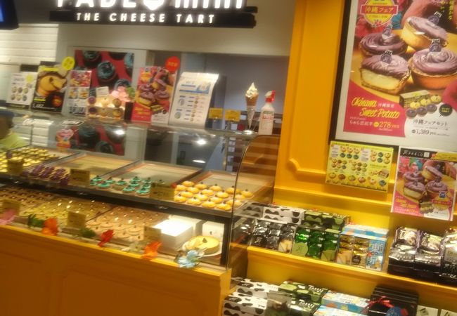 チーズタルトが大変美味しい