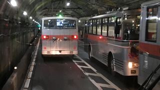 青い光の破砕帯と途中の交換