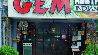 日本人のツアー御用達のマイルドなインド料理店