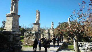 古代アゴラの音楽堂跡地