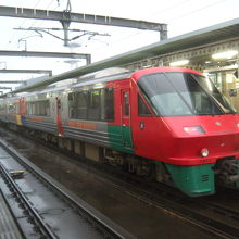 車両もバラエティーに