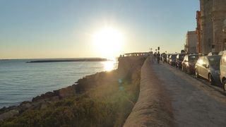 旧市街を囲む城壁はパノラマ