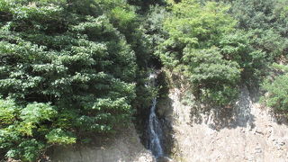 滝の名前の由来が面白いです。