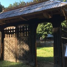 マラムレシュの木の門も