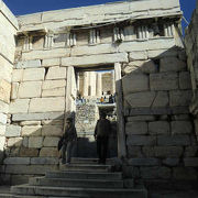 アクロポリスの最初の門