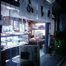 お店の入り口すぐそばです。