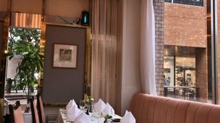 食器も楽しめます。