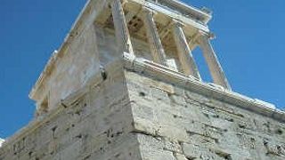 前門にある神殿