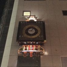 夜のからくり時計
