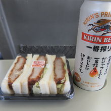 朝からビールも