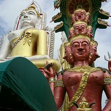 正面から見た仏像