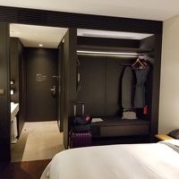 荷物を広げるスペースもあり