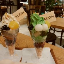 抹茶と黒糖のパフェ