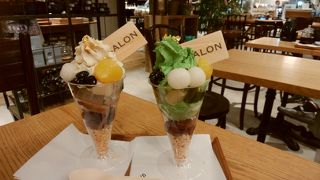 フードライフスタイルを提案するコンセプトショップ