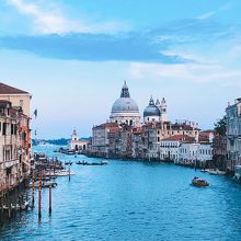 橋から見た運河