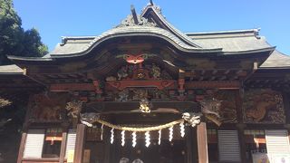 彫刻が日光東照宮を彷彿させます