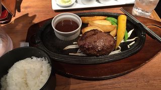 肉肉しいハンバーグ