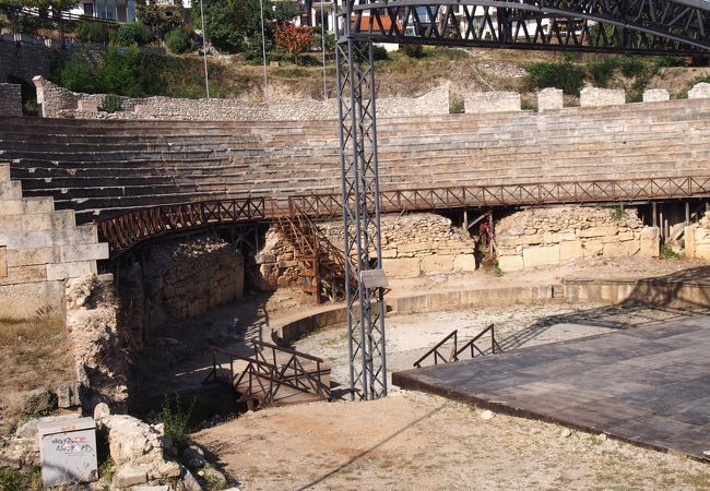 劇場の客席部分はよく残っている