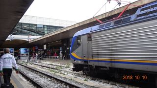 ４年程前に来た時は、駅の券売機をのぞき込んでいたら、スリらしき女性が話しかけてきたのですが。