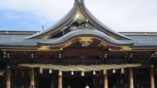 年末年始以外は駐車場に止められます