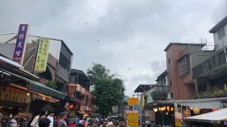 １時間に１本が通る、単線。