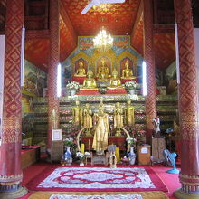 ３礼拝堂内の仏像