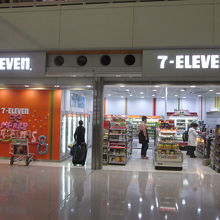 セブンイレブン (香港国際空港店)