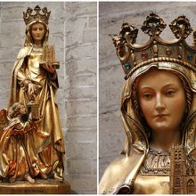 大聖堂内の聖ギュデュル像