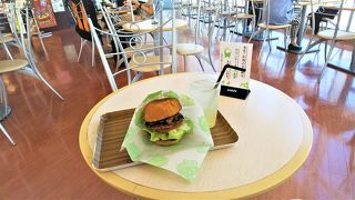 「徳島阿波おどり空港」でいただく手作りのハンバーガー