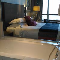 ガラスの仕切り