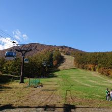 秋のロープウェイ