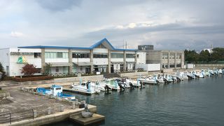 岩瀬運河沿いの船着場