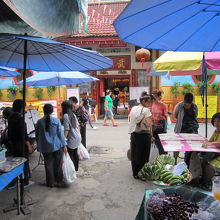 ８ワロロット市場から