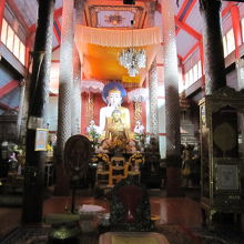 ８本堂２階の仏像