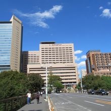 南方向からの様子