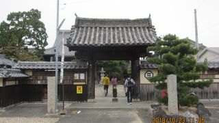 知多四国第６７番札所のお寺です。