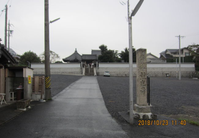 知多四国第６９番札所のお寺です。