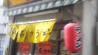 辛子高菜などの店内にあり博多の長浜の感じがあって良かったです。