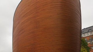 木の礼拝堂で気を感じる