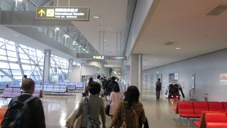 朝の関西国際空港第一ターミナル