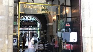 メスキータ真向かい・おいしい名物料理