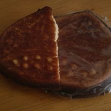 見た目は焼き栗のようですがお味はほのかな甘さです