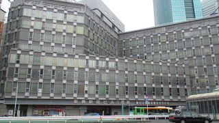 今も昔も、サラリーマンの溜まり場！