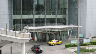 ニュースアートは興味深いです。